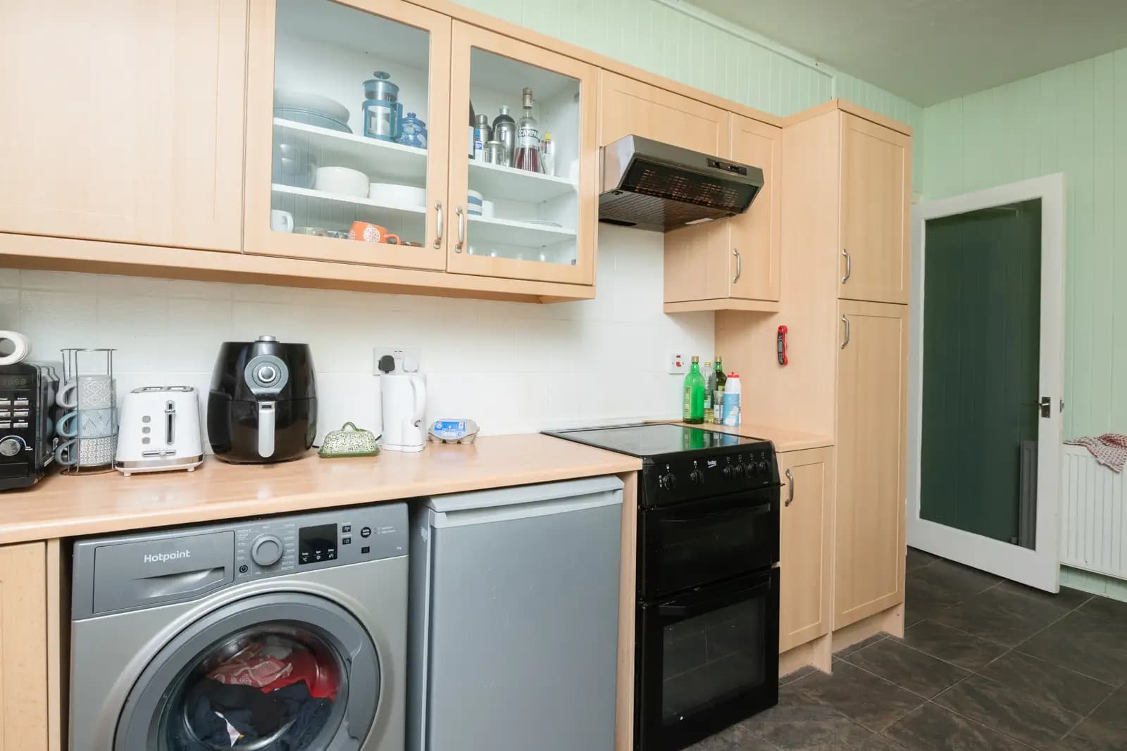 property photo 5 of 14