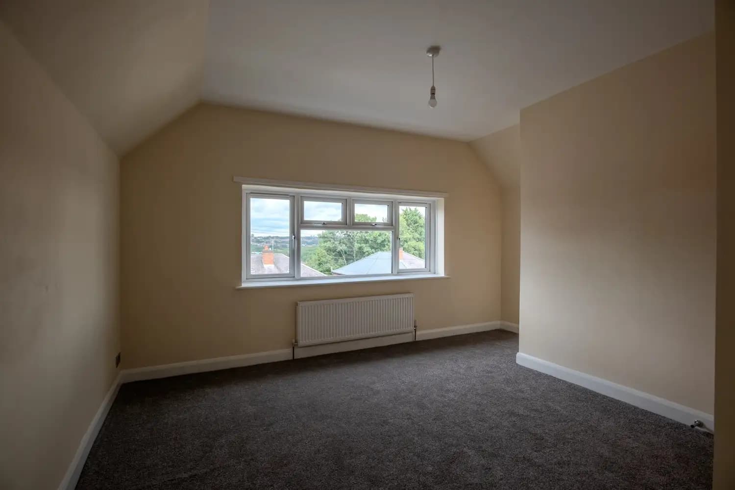 property photo 4 of 22
