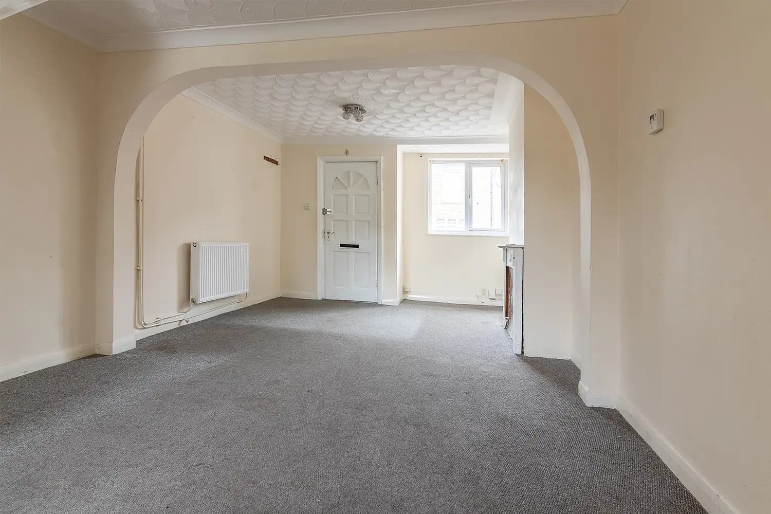 property photo 5 of 28