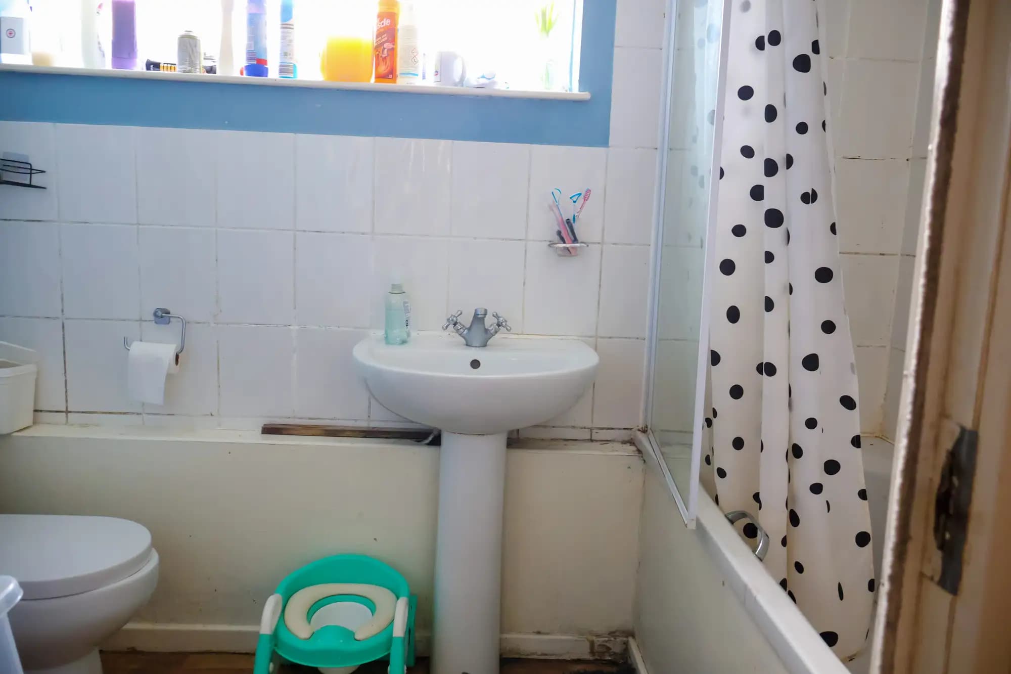 property photo 9 of 16