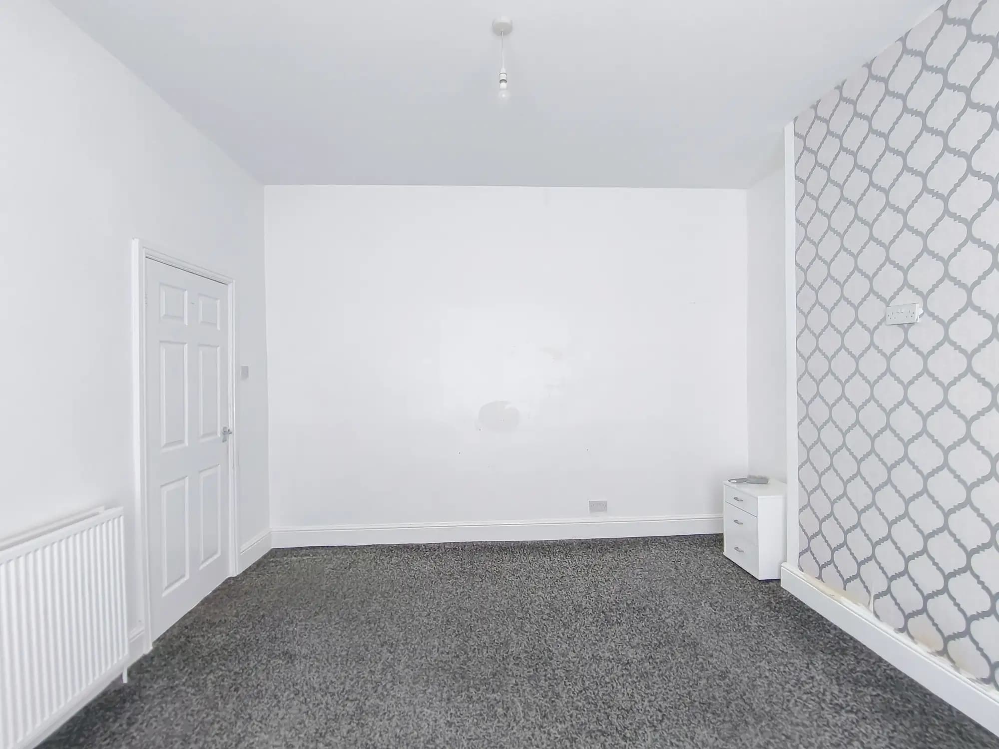 property photo 13 of 20