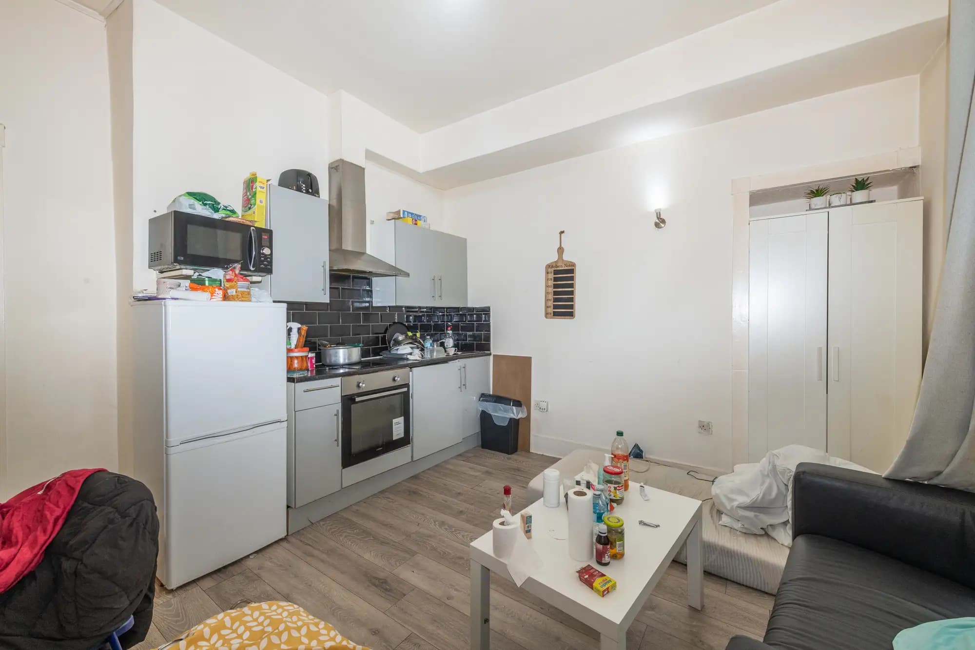 property photo 11 of 42