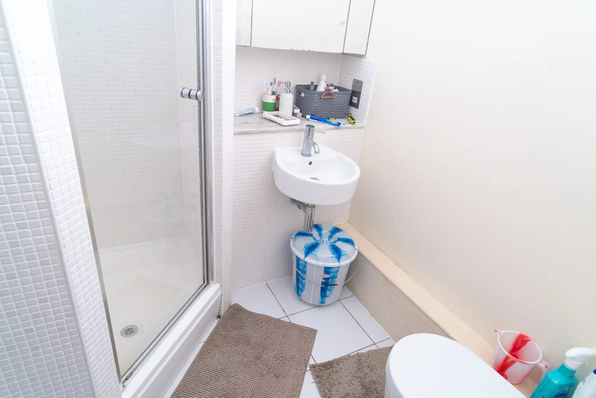 property photo 6 of 18
