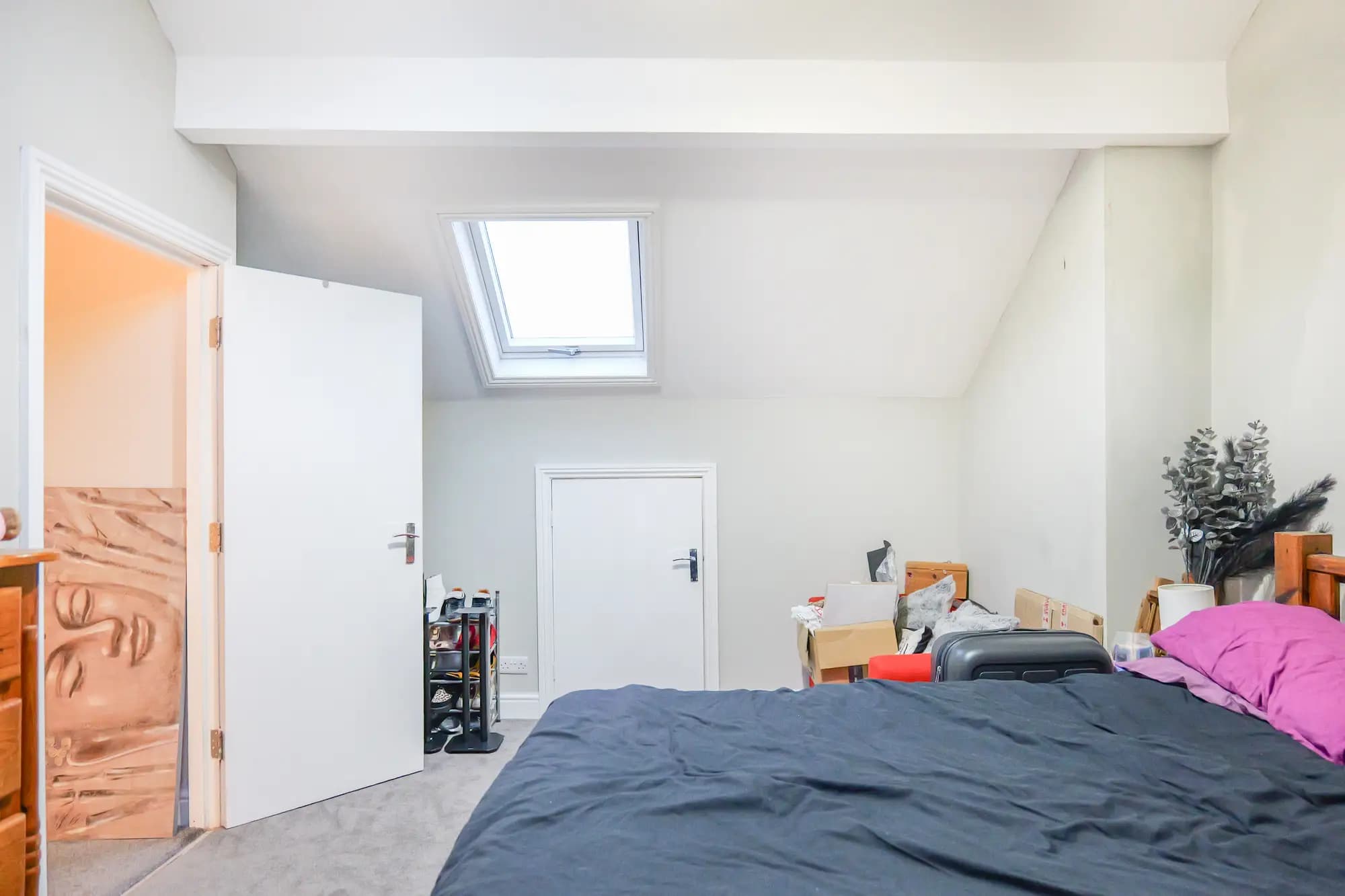 property photo 8 of 22