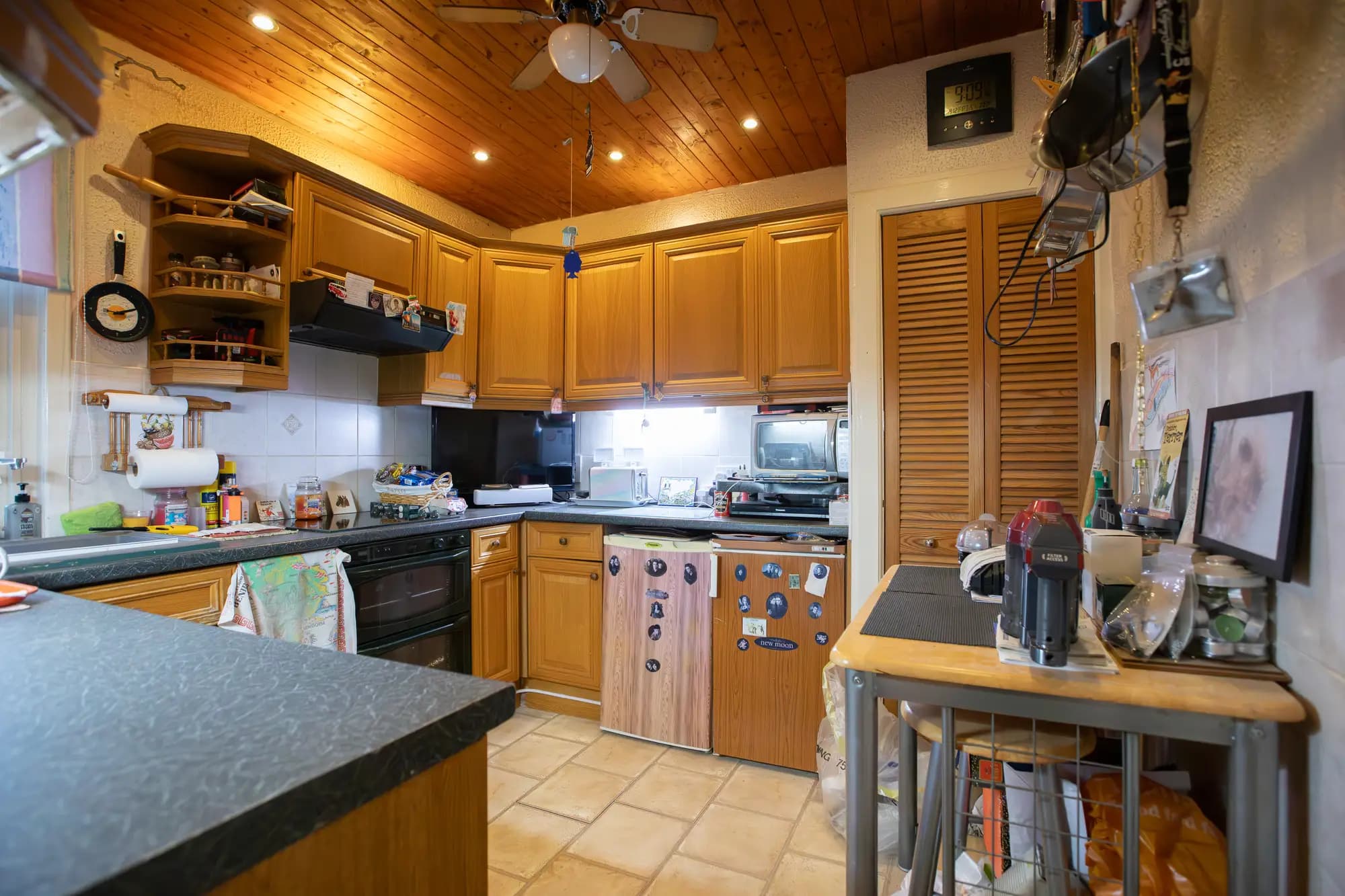 property photo 5 of 27