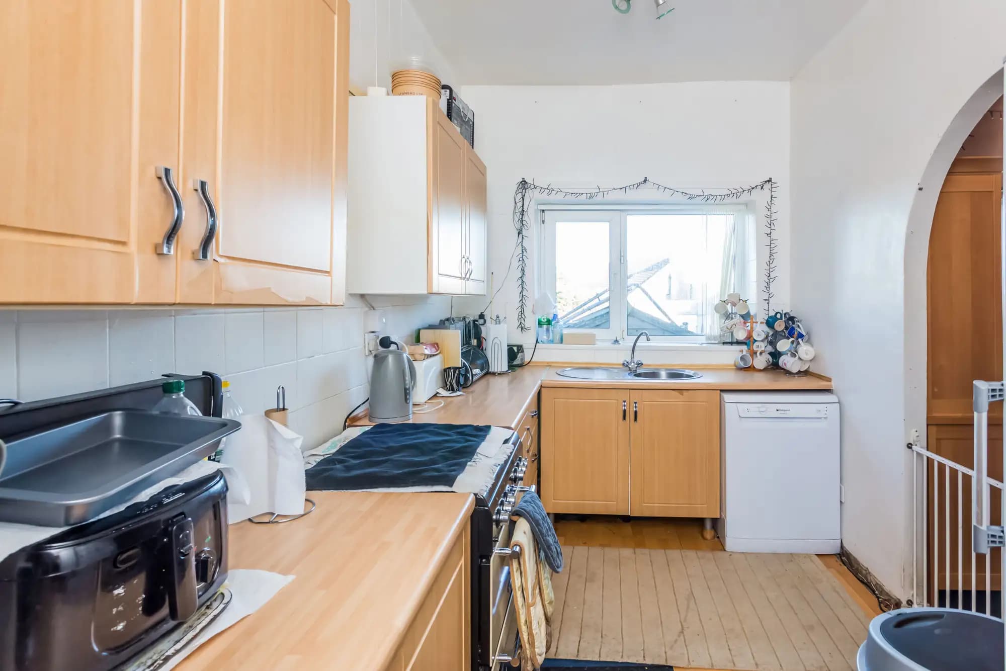 property photo 4 of 16