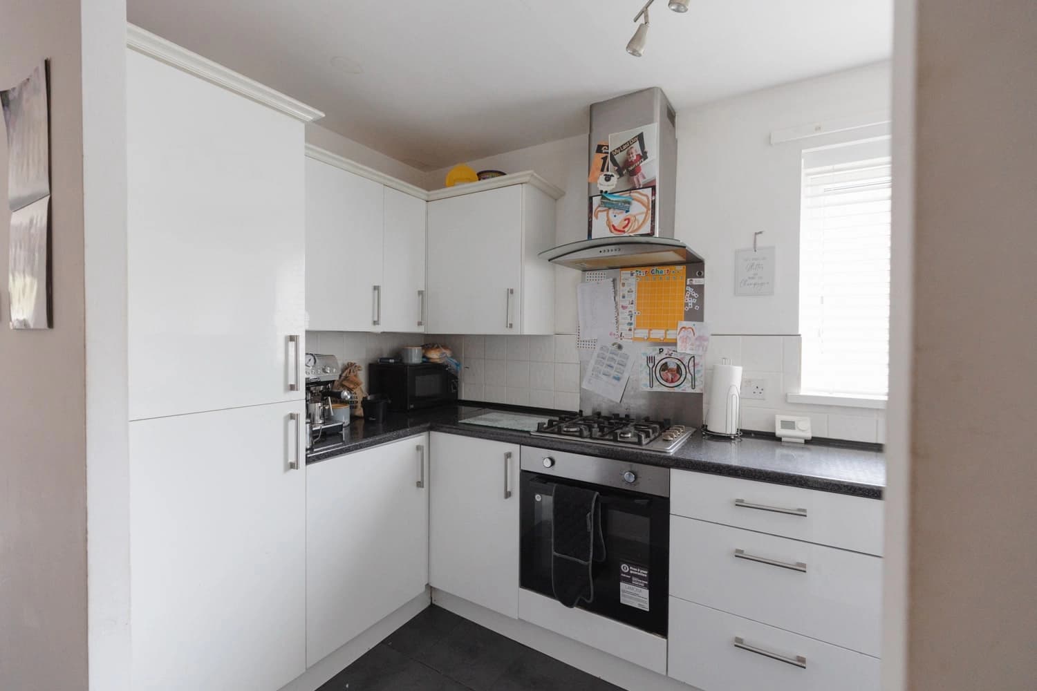 property photo 11 of 22