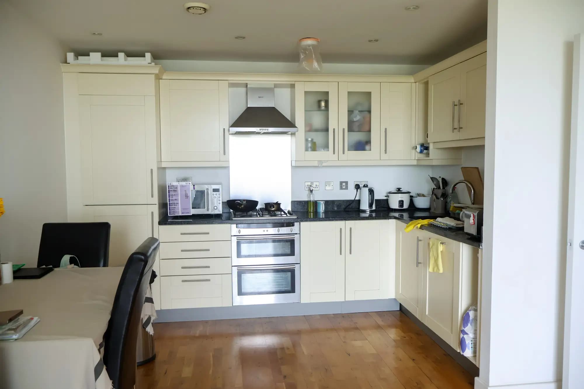 property photo 5 of 14