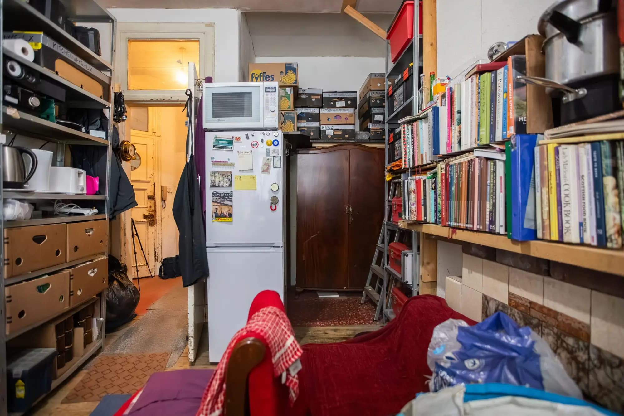 property photo 6 of 13