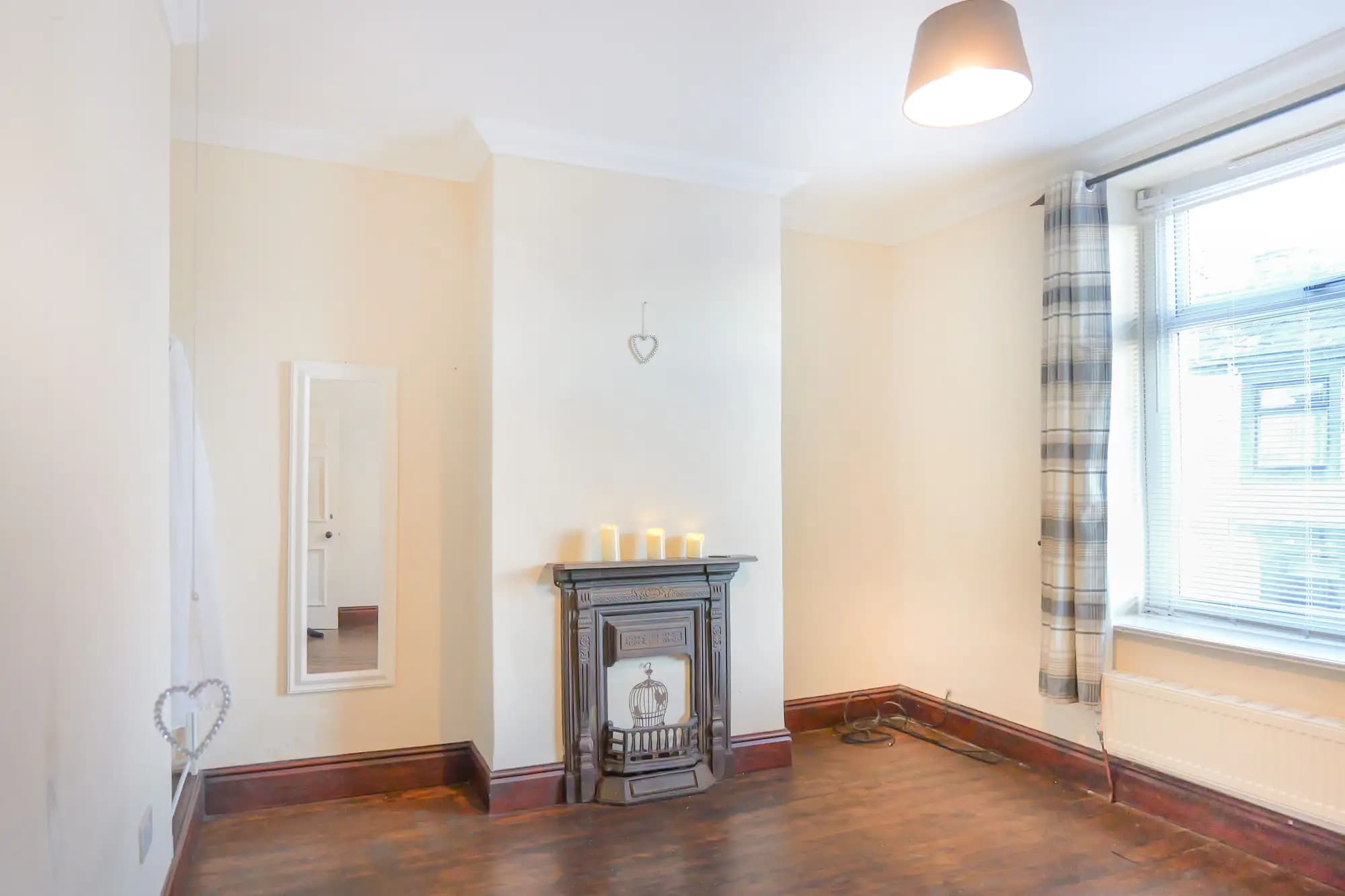 property photo 11 of 16