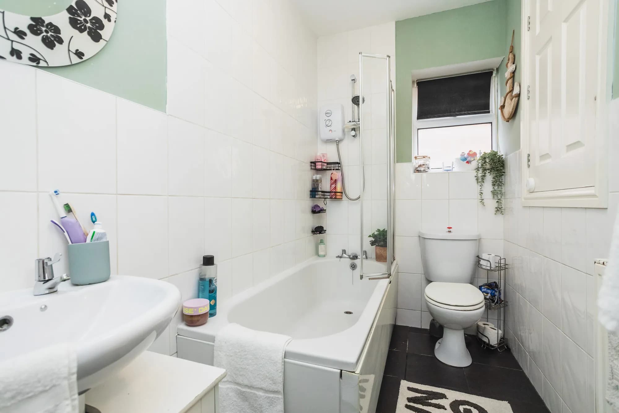 property photo 14 of 33