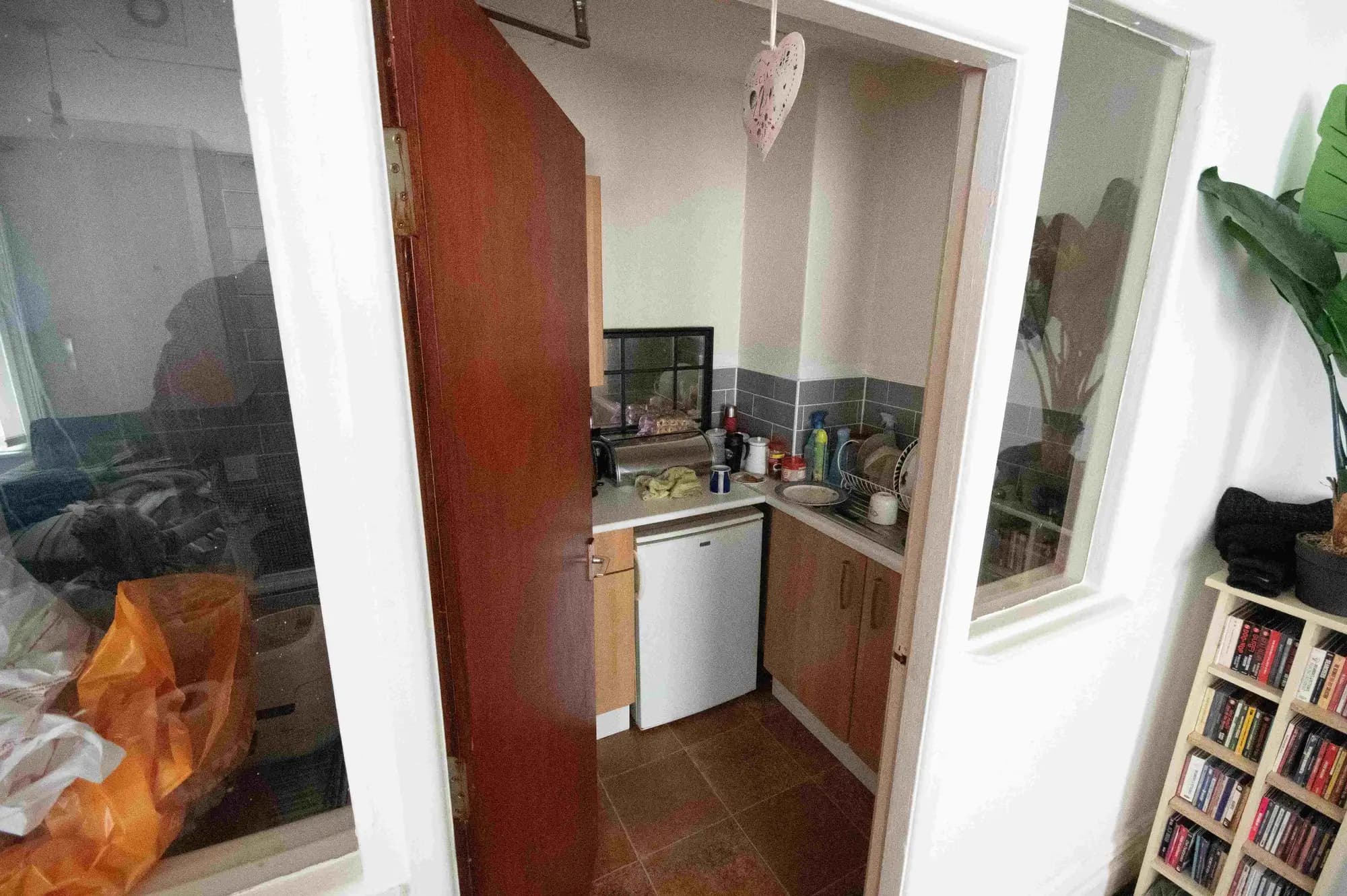 property photo 11 of 28