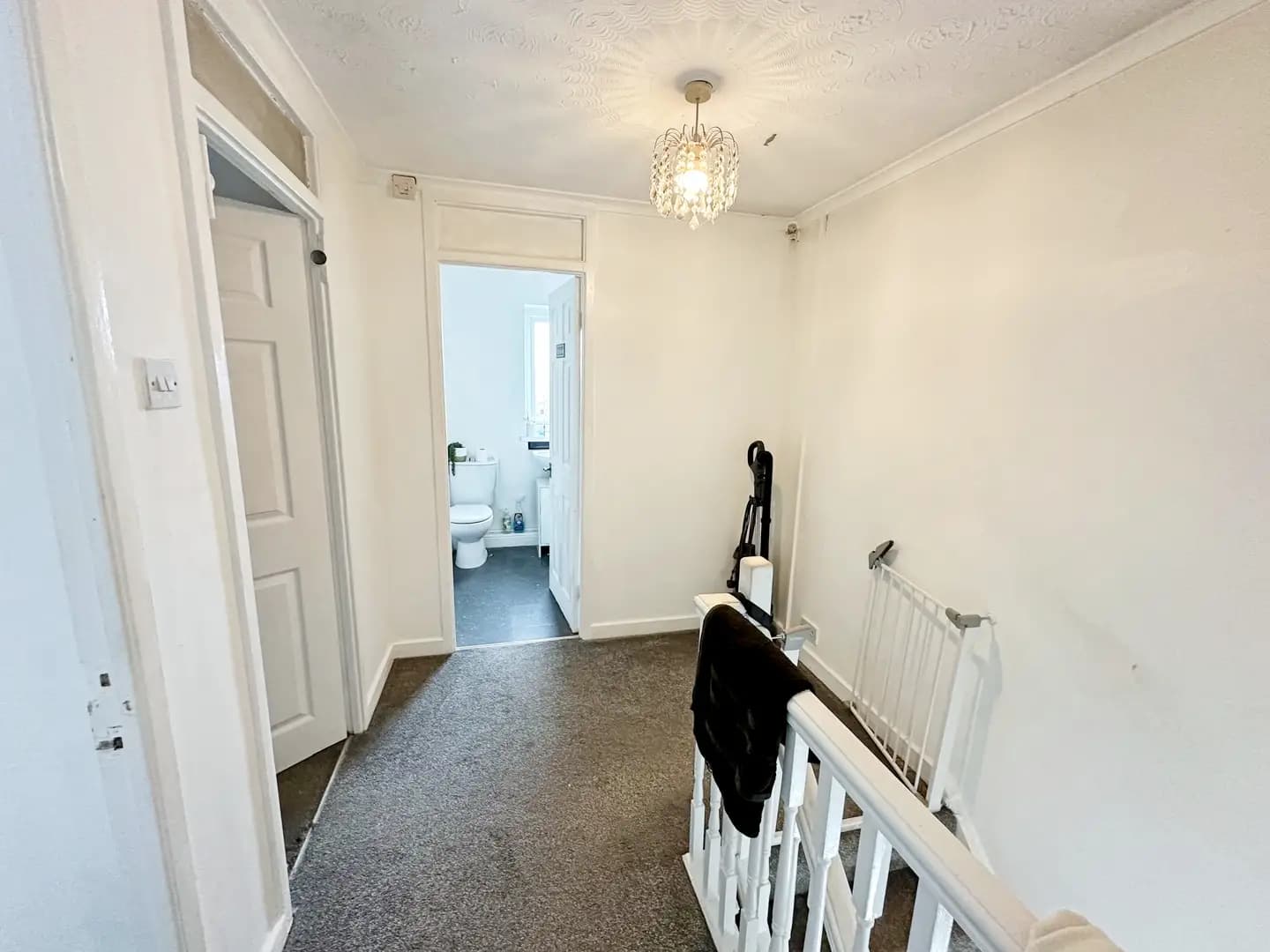 property photo 21 of 32
