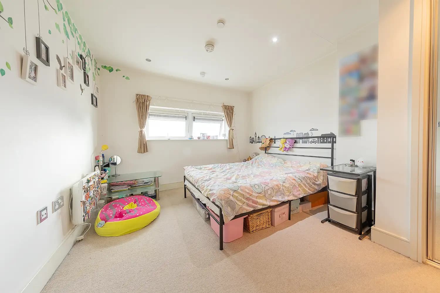 property photo 16 of 26