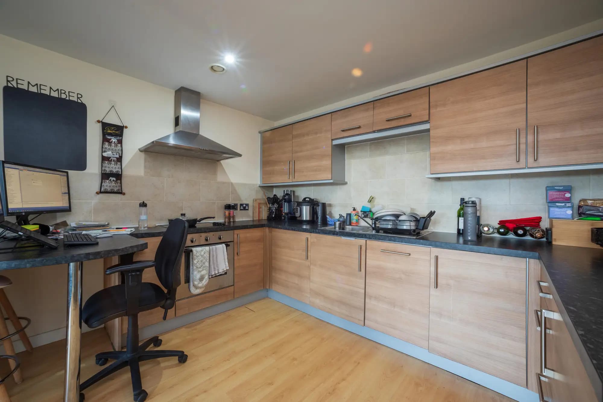 property photo 5 of 15