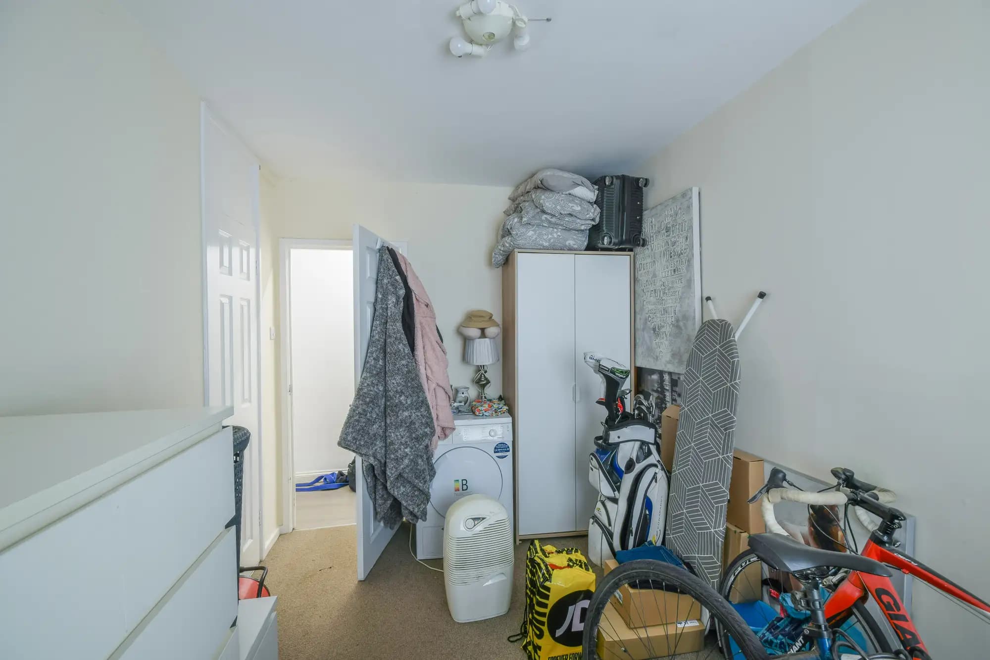property photo 13 of 14