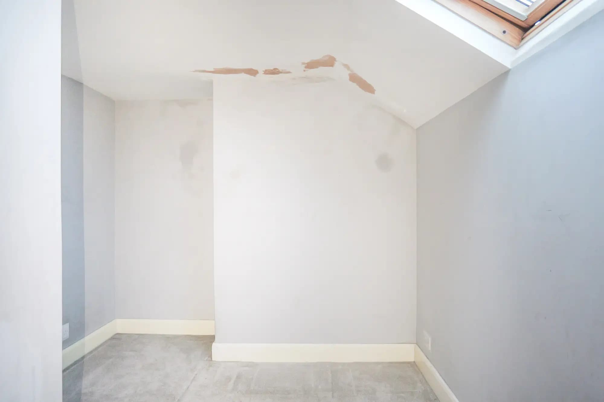 property photo 12 of 34