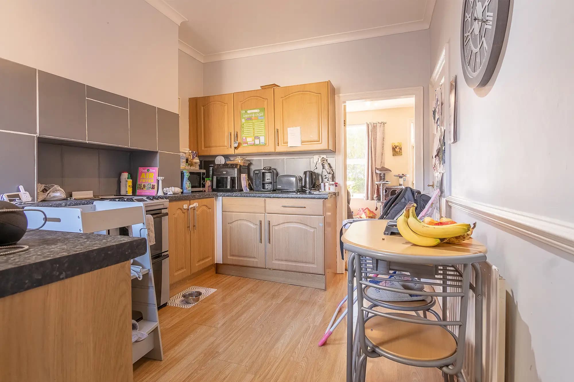 property photo 5 of 18