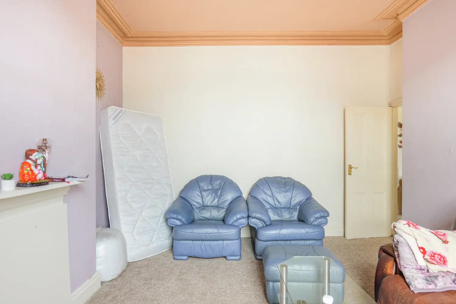 property photo 4 of 30