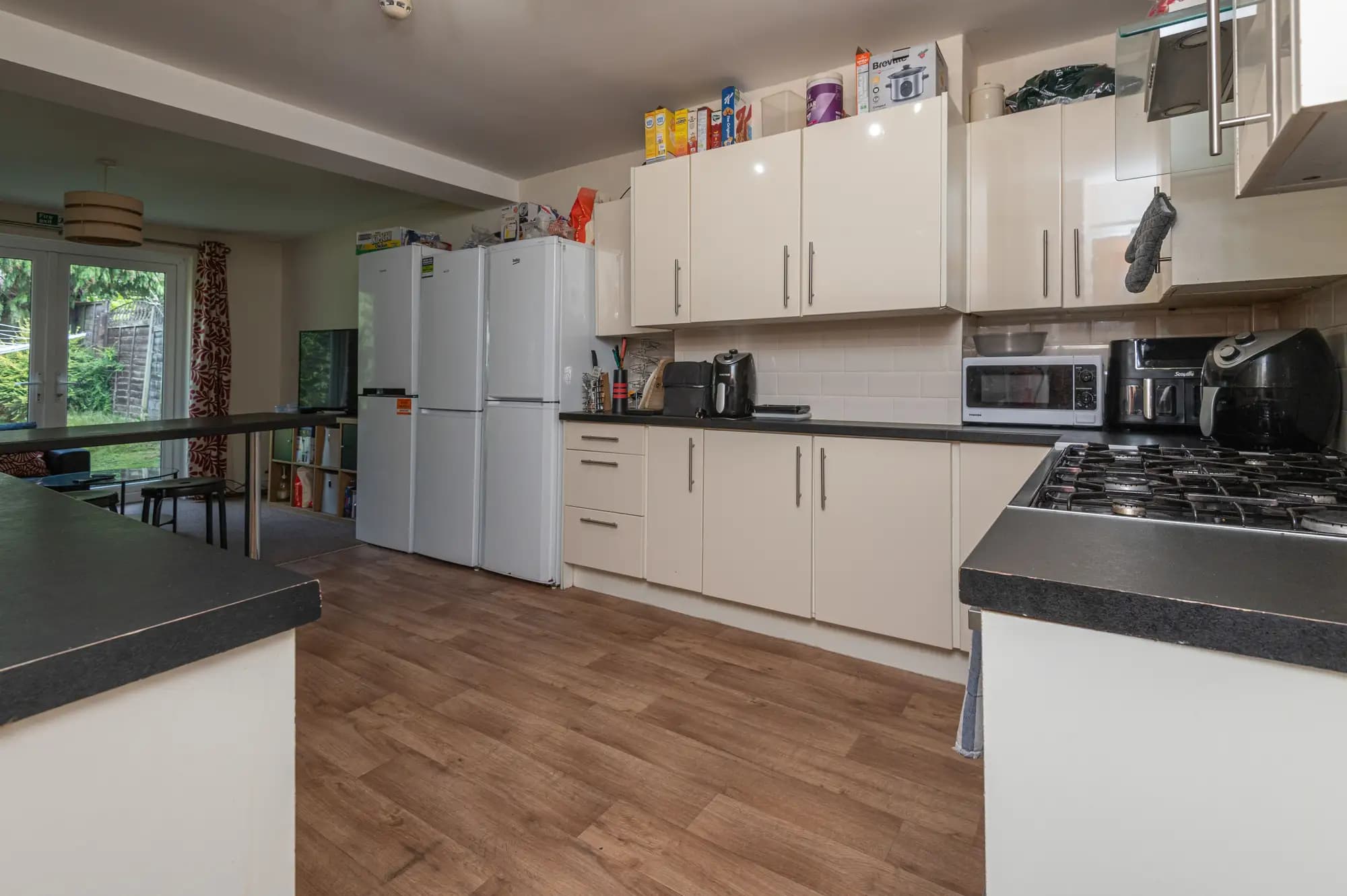 property photo 5 of 23