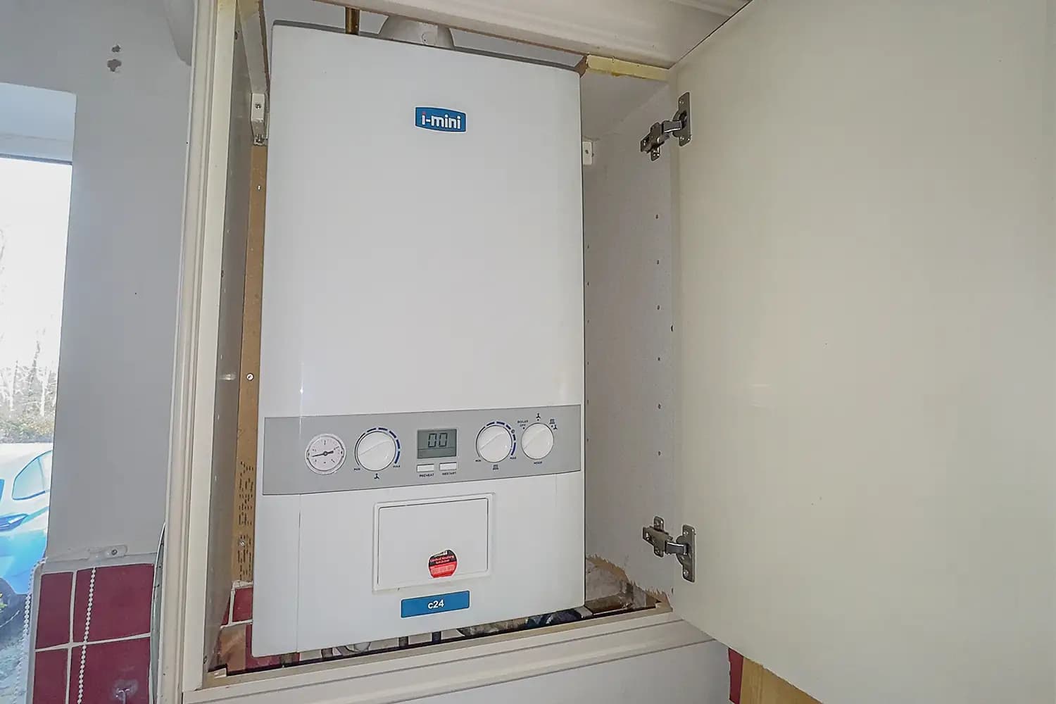 property photo 13 of 17