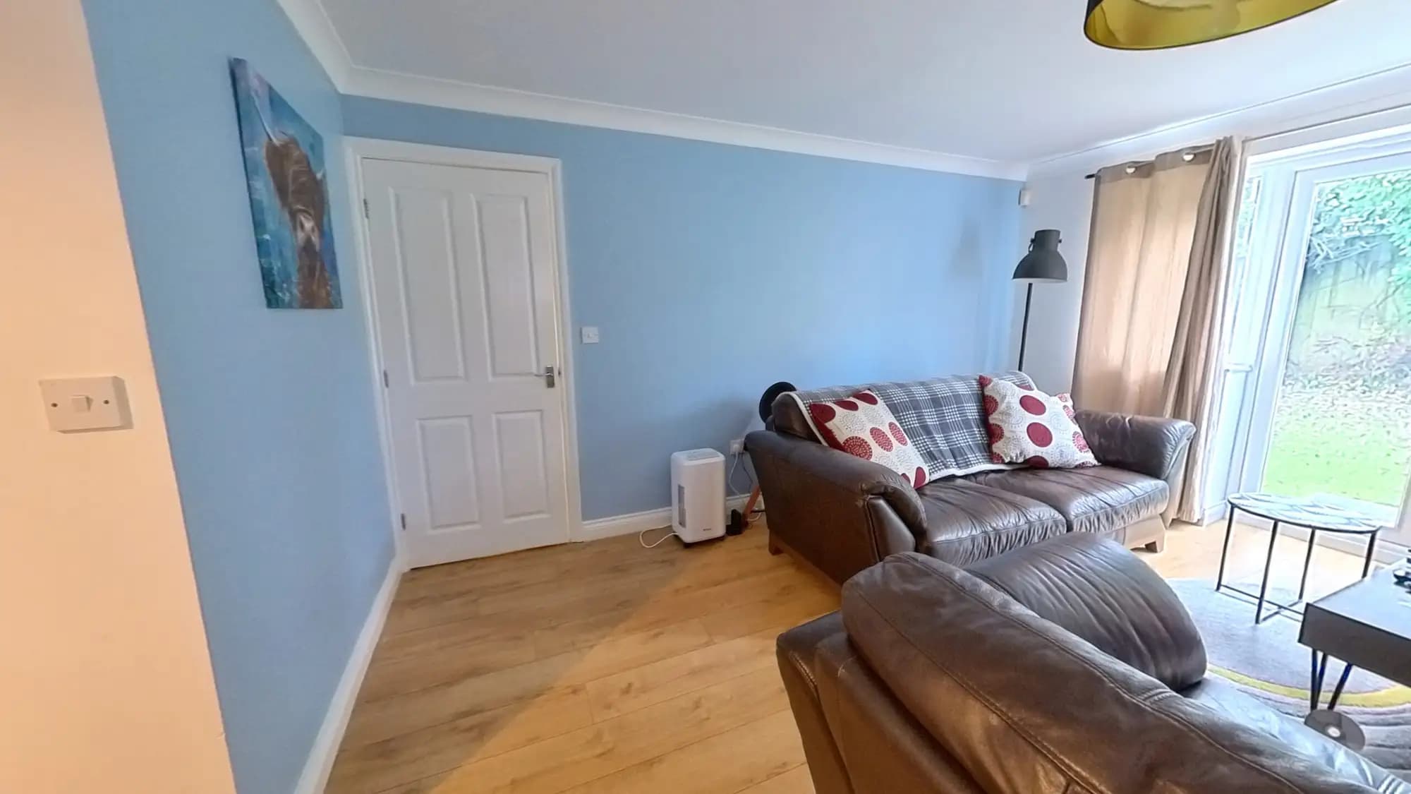 property photo 4 of 15