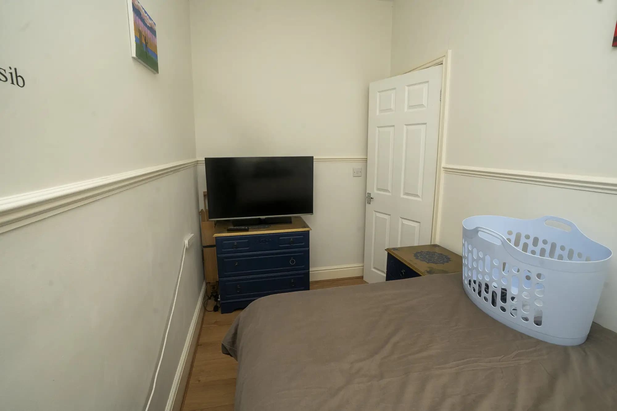 property photo 15 of 31