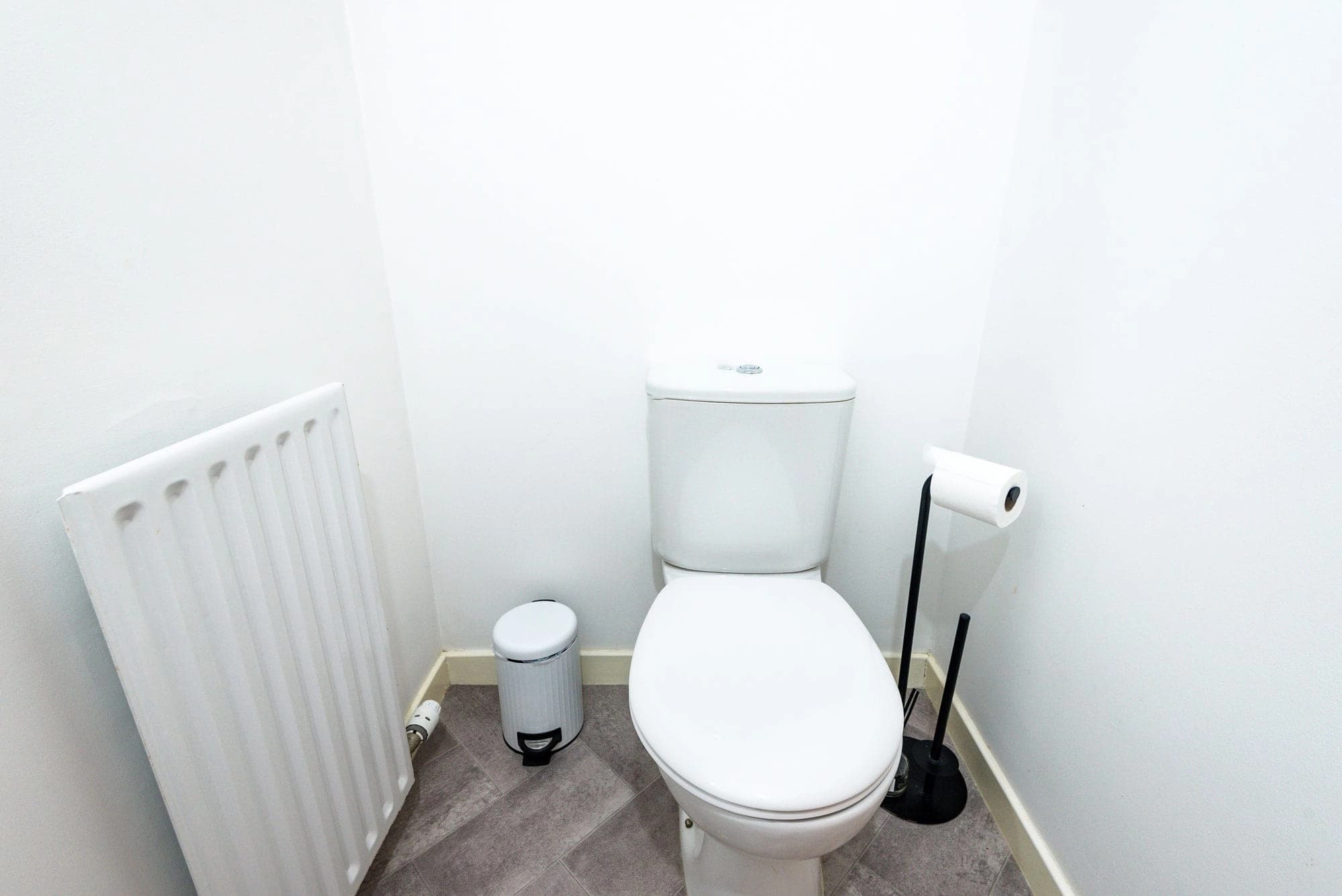 property photo 8 of 15