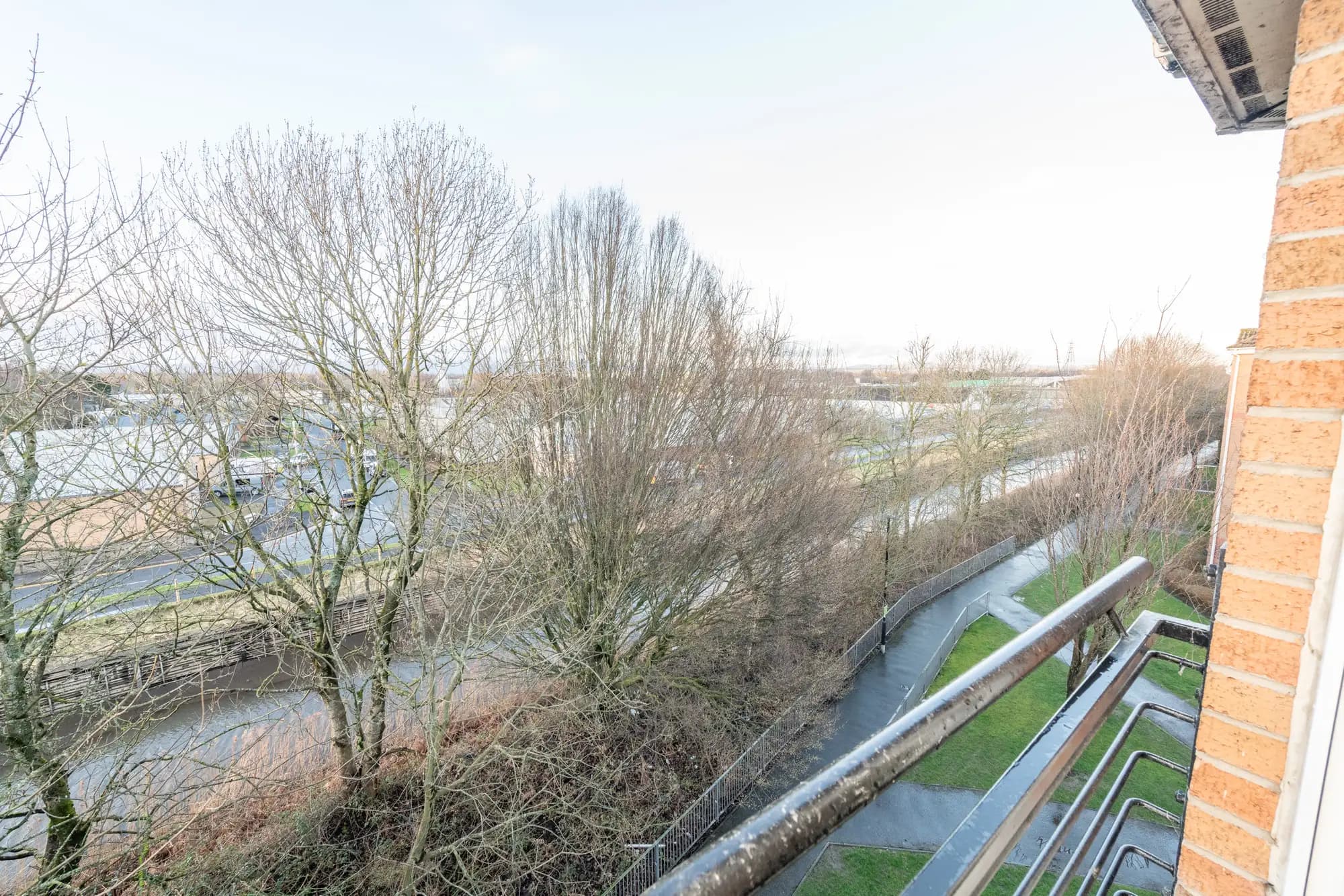 property photo 26 of 32