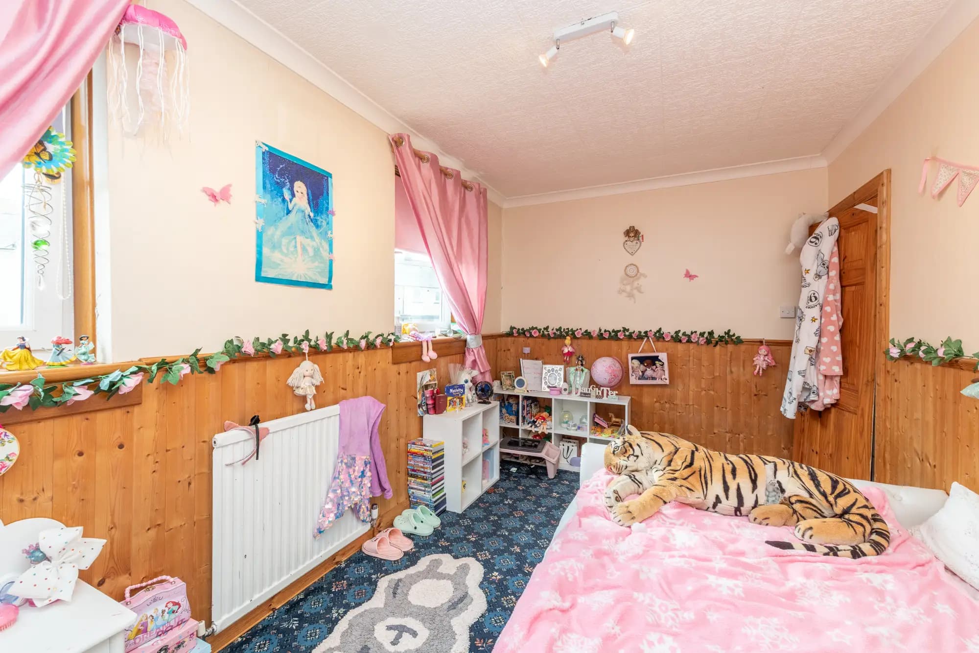 property photo 17 of 38