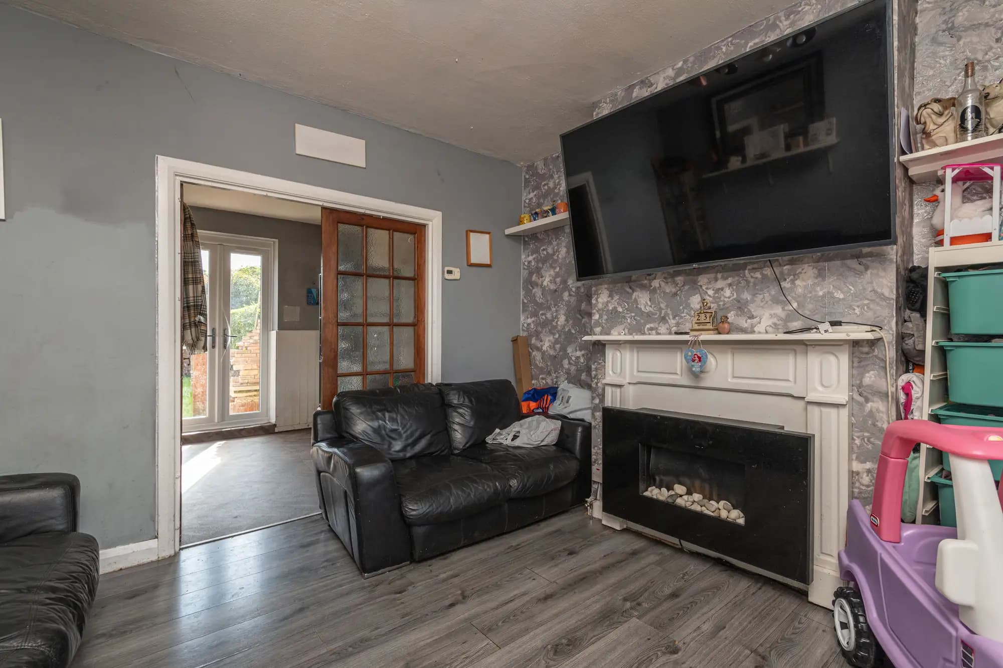 property photo 2 of 20