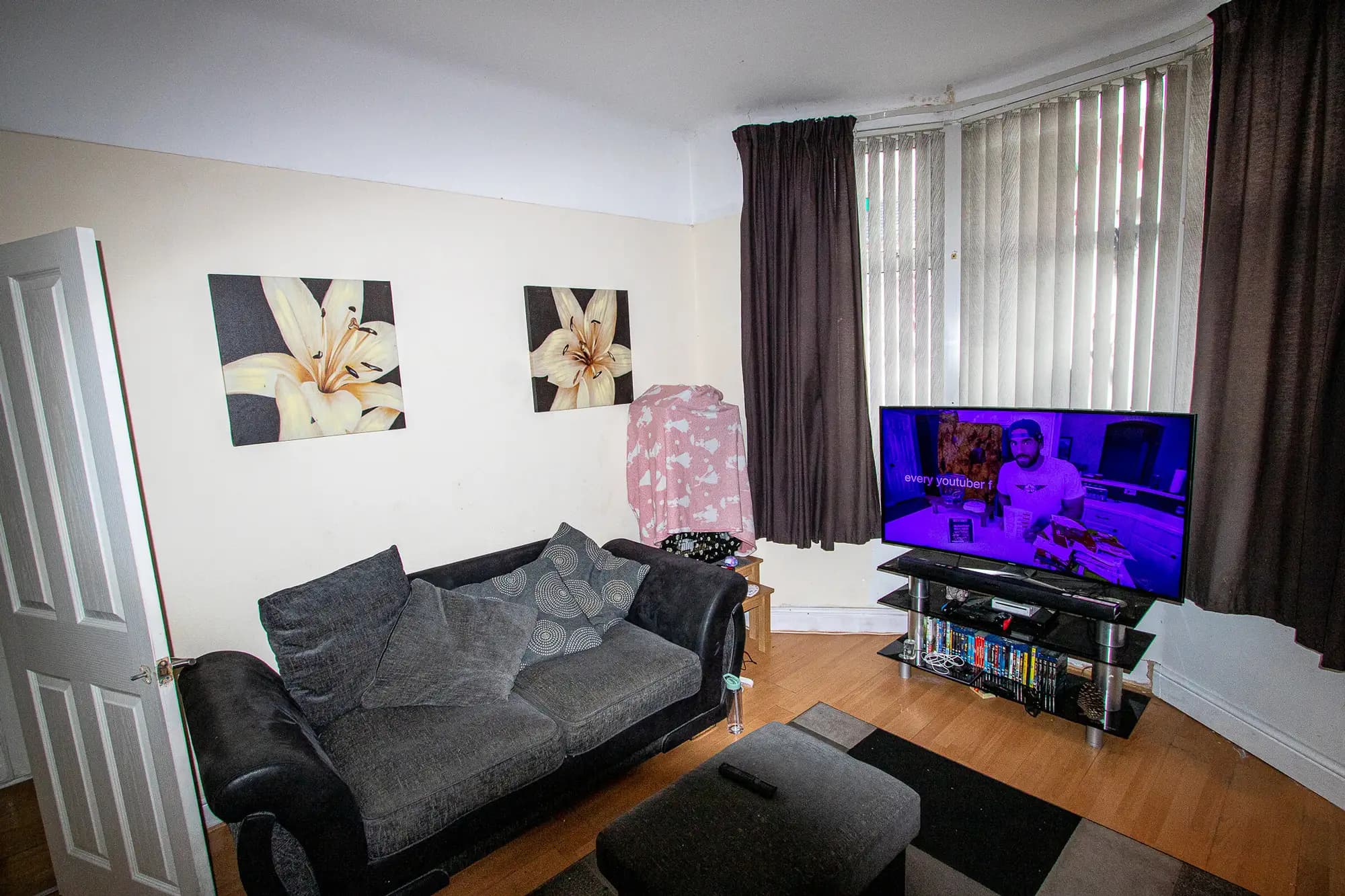 property photo 4 of 24