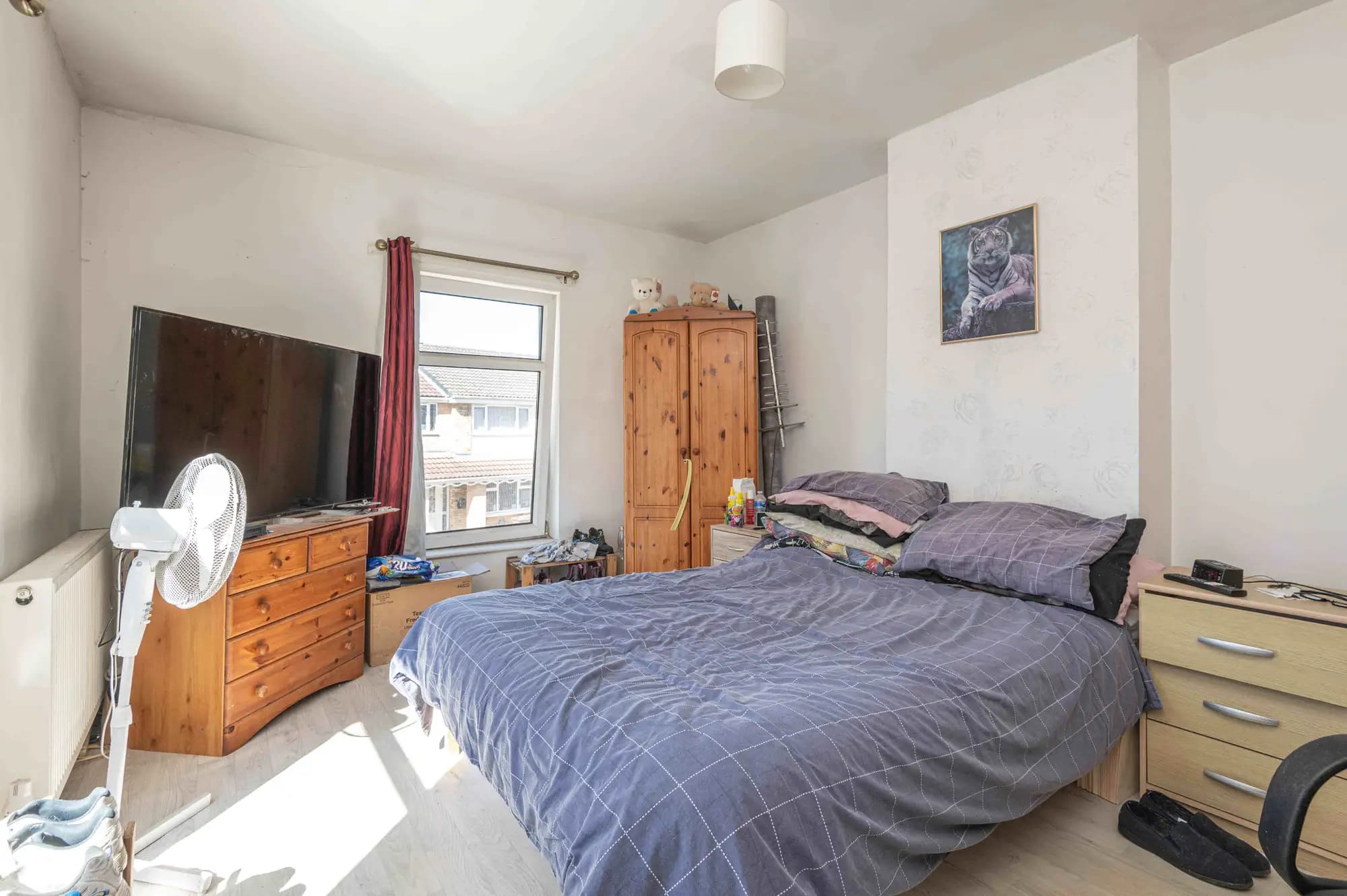 property photo 9 of 14
