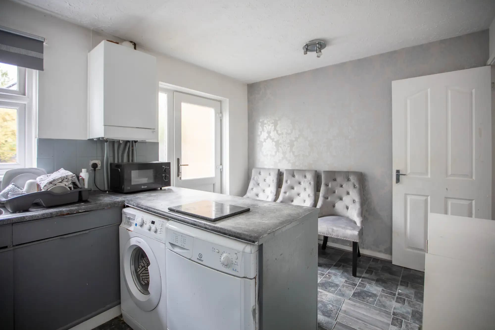 property photo 11 of 33