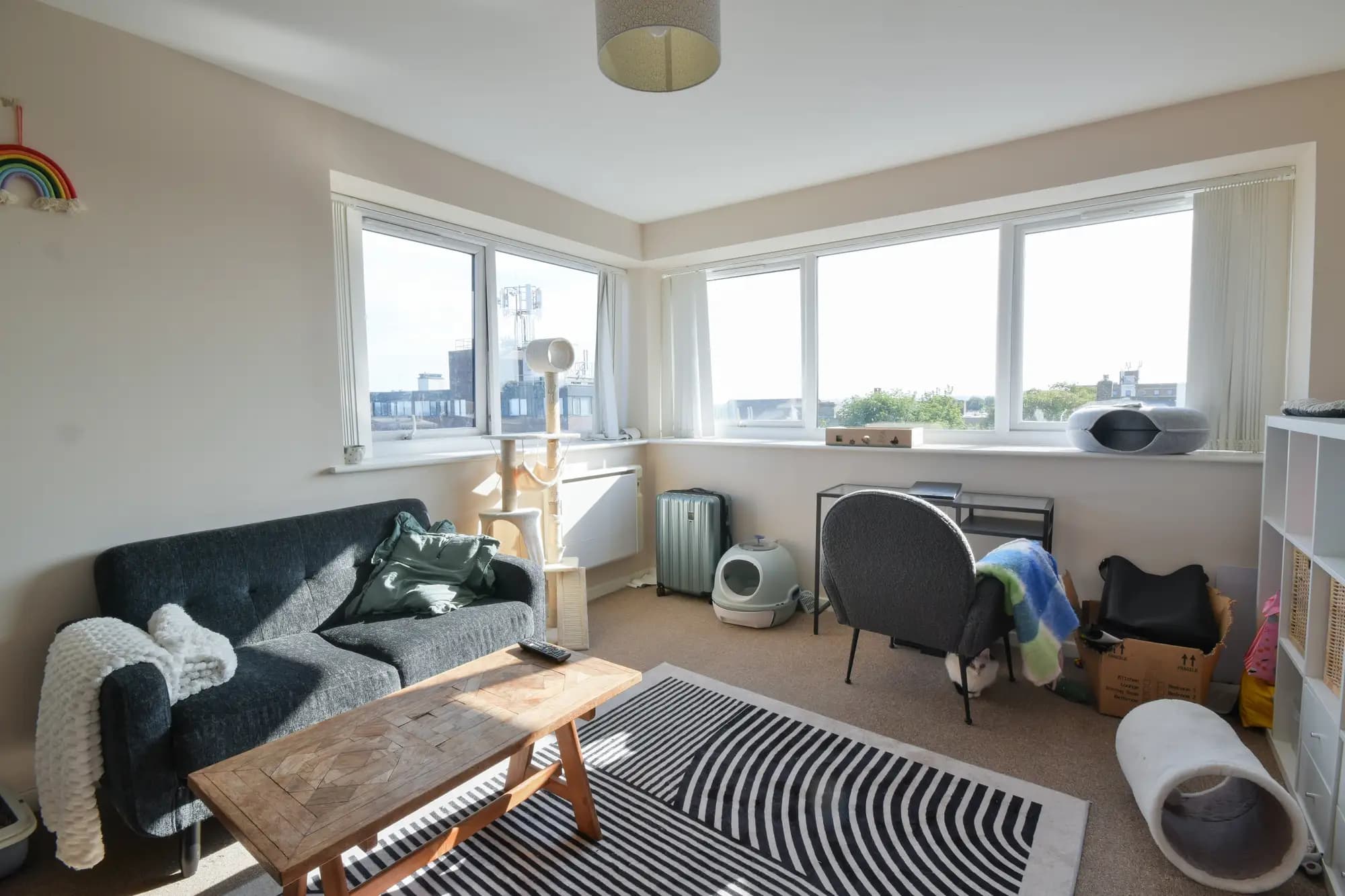 property photo 4 of 13