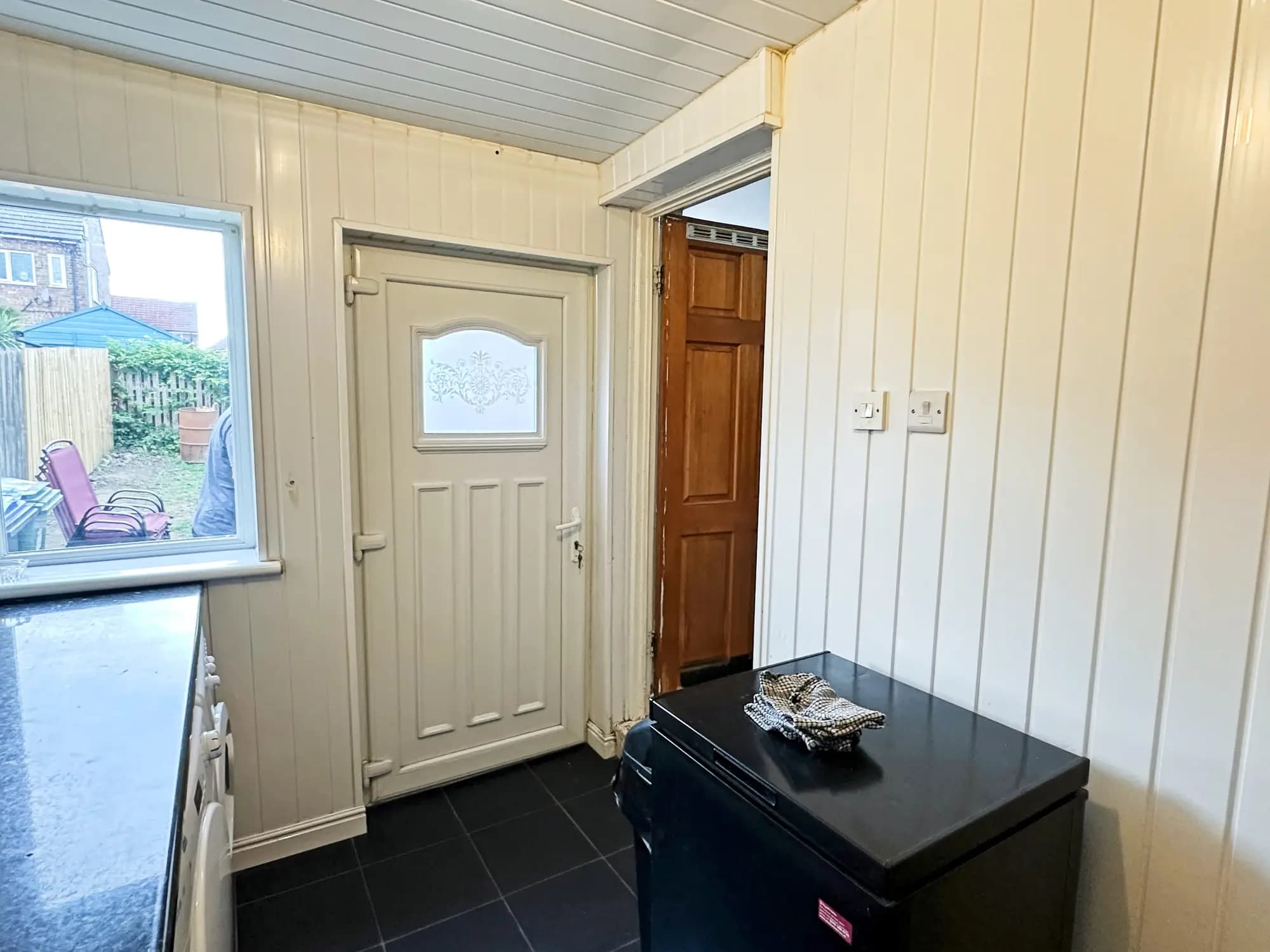 property photo 14 of 31