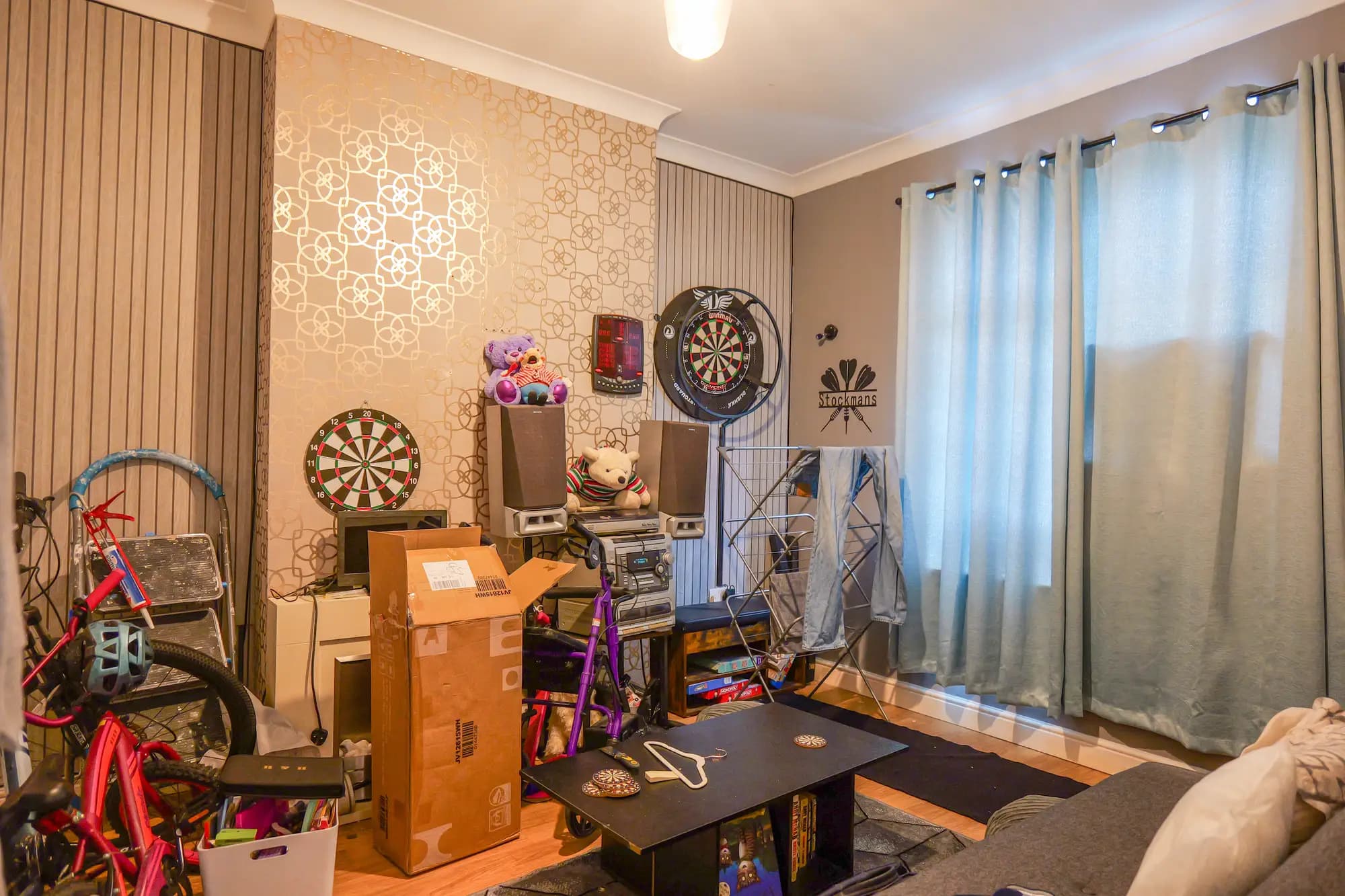 property photo 13 of 27