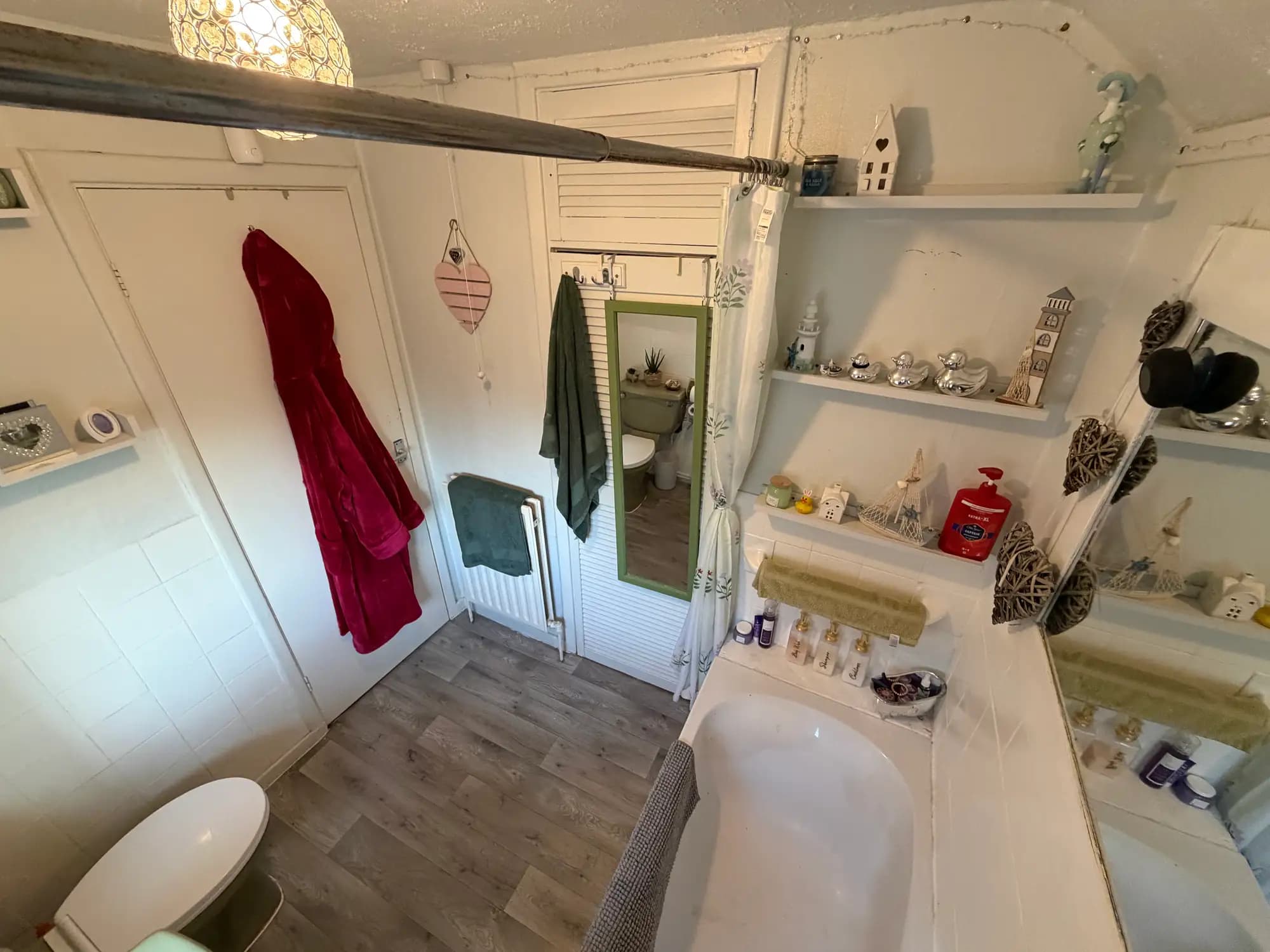 property photo 10 of 19