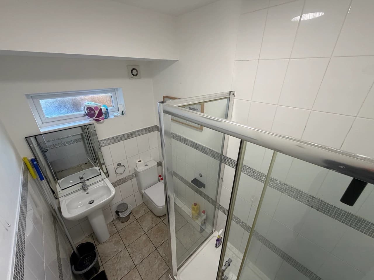 property photo 8 of 28