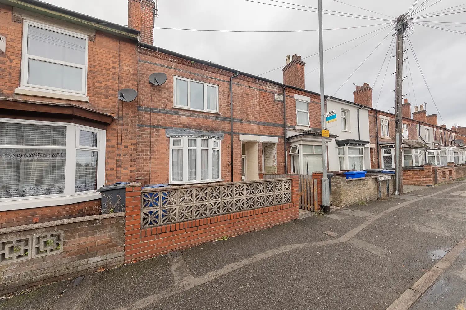 property photo 1 of 31