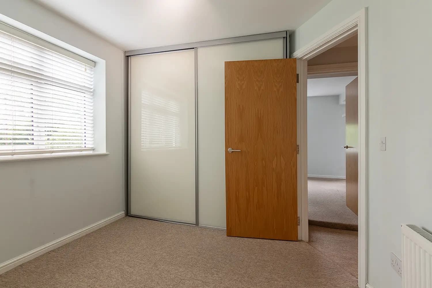 property photo 10 of 16