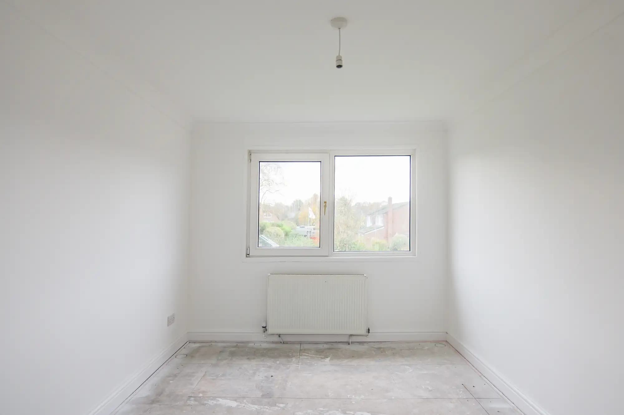 property photo 8 of 16