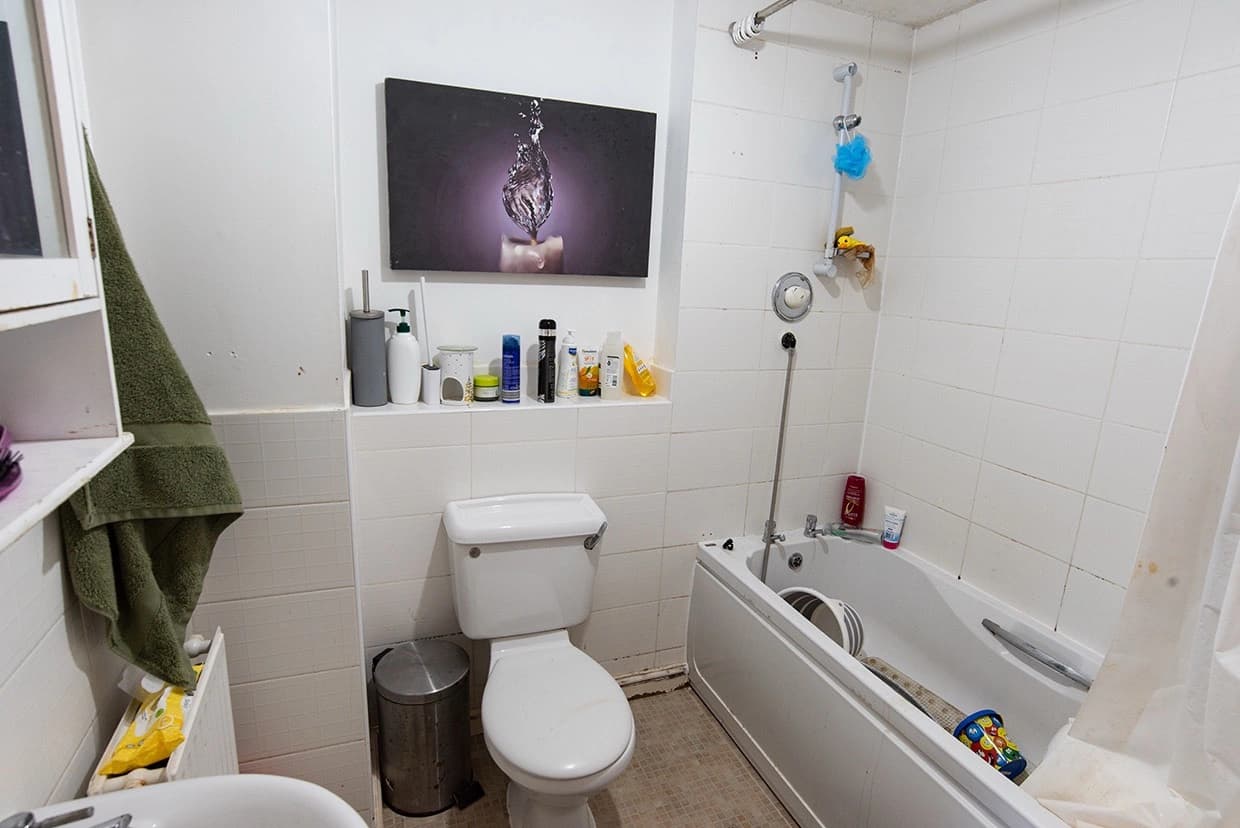 property photo 9 of 18
