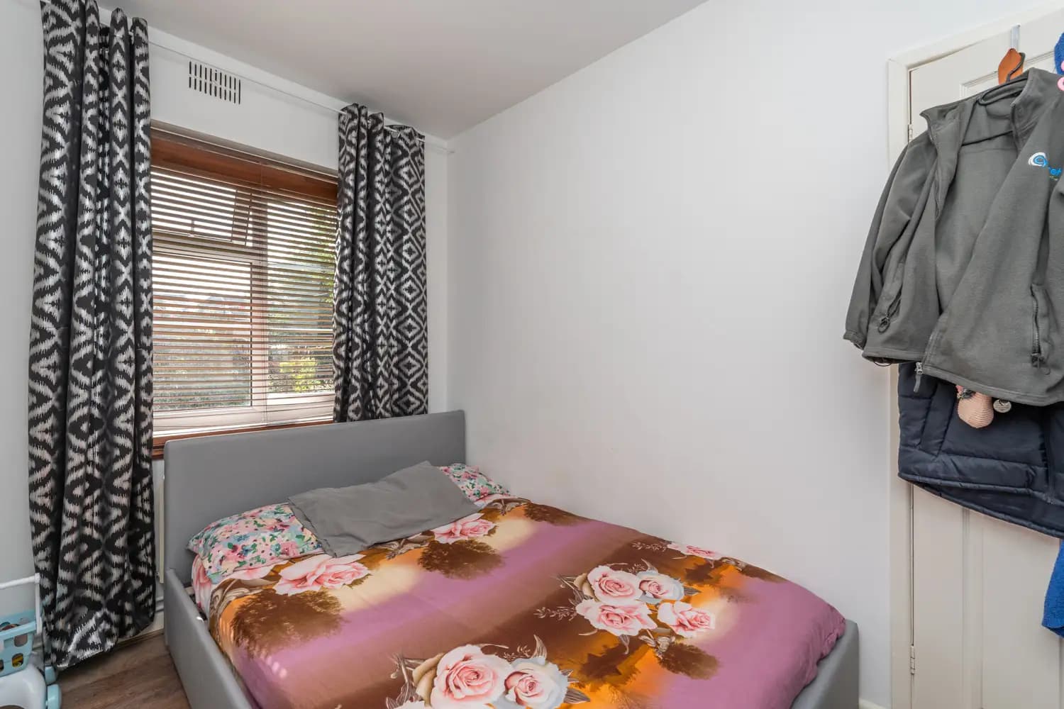 property photo 13 of 19
