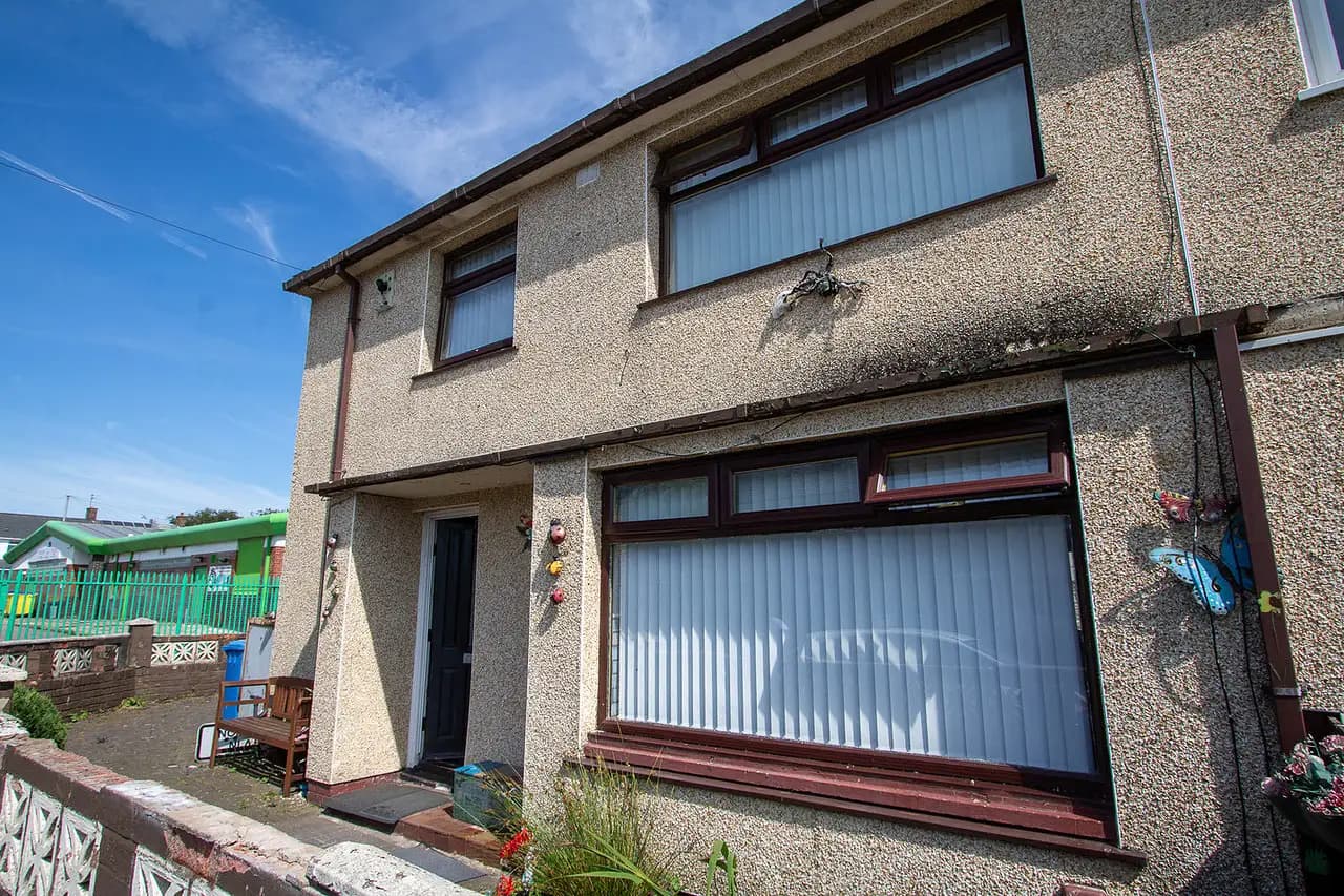 property photo 23 of 25