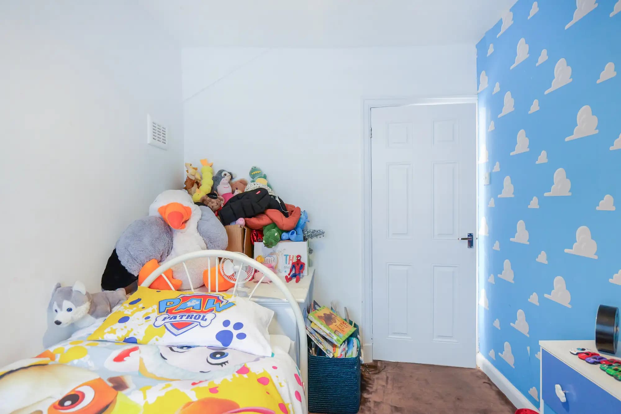 property photo 12 of 20
