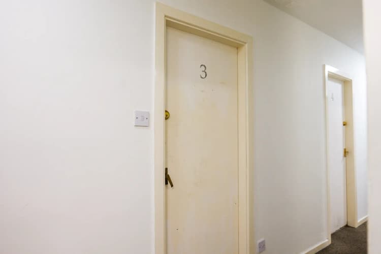 property photo 11 of 15