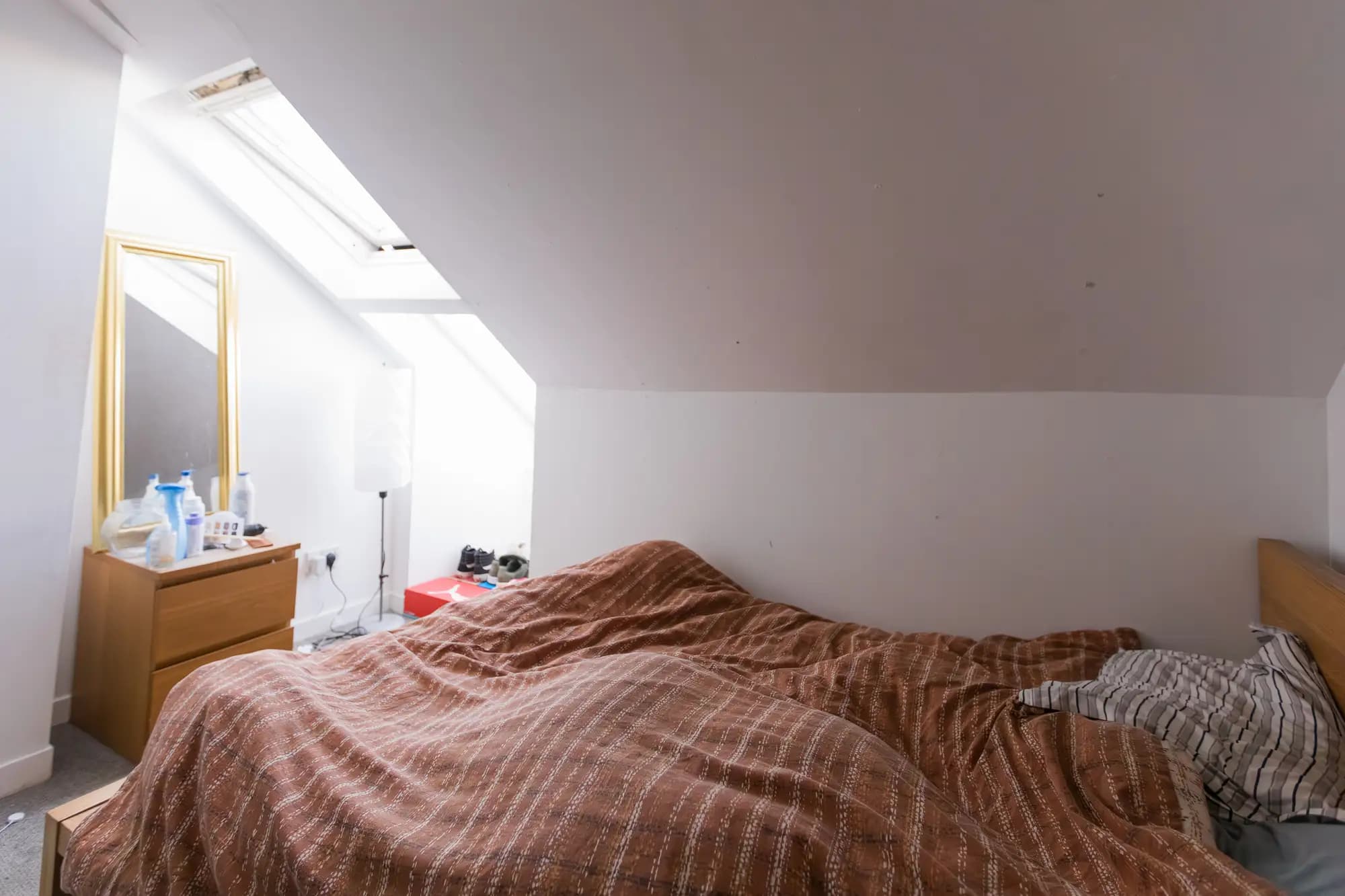 property photo 17 of 32
