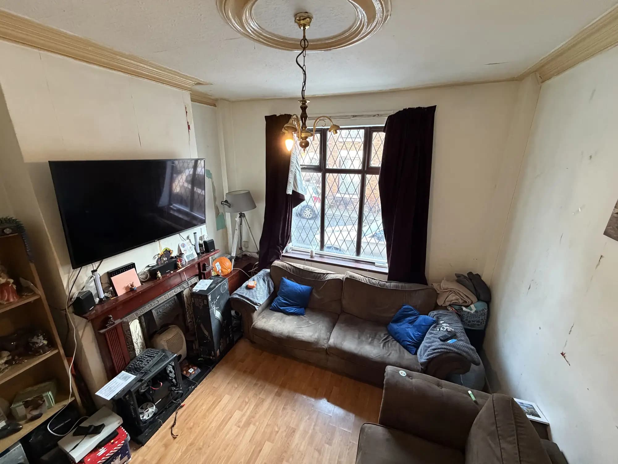 property photo 2 of 16