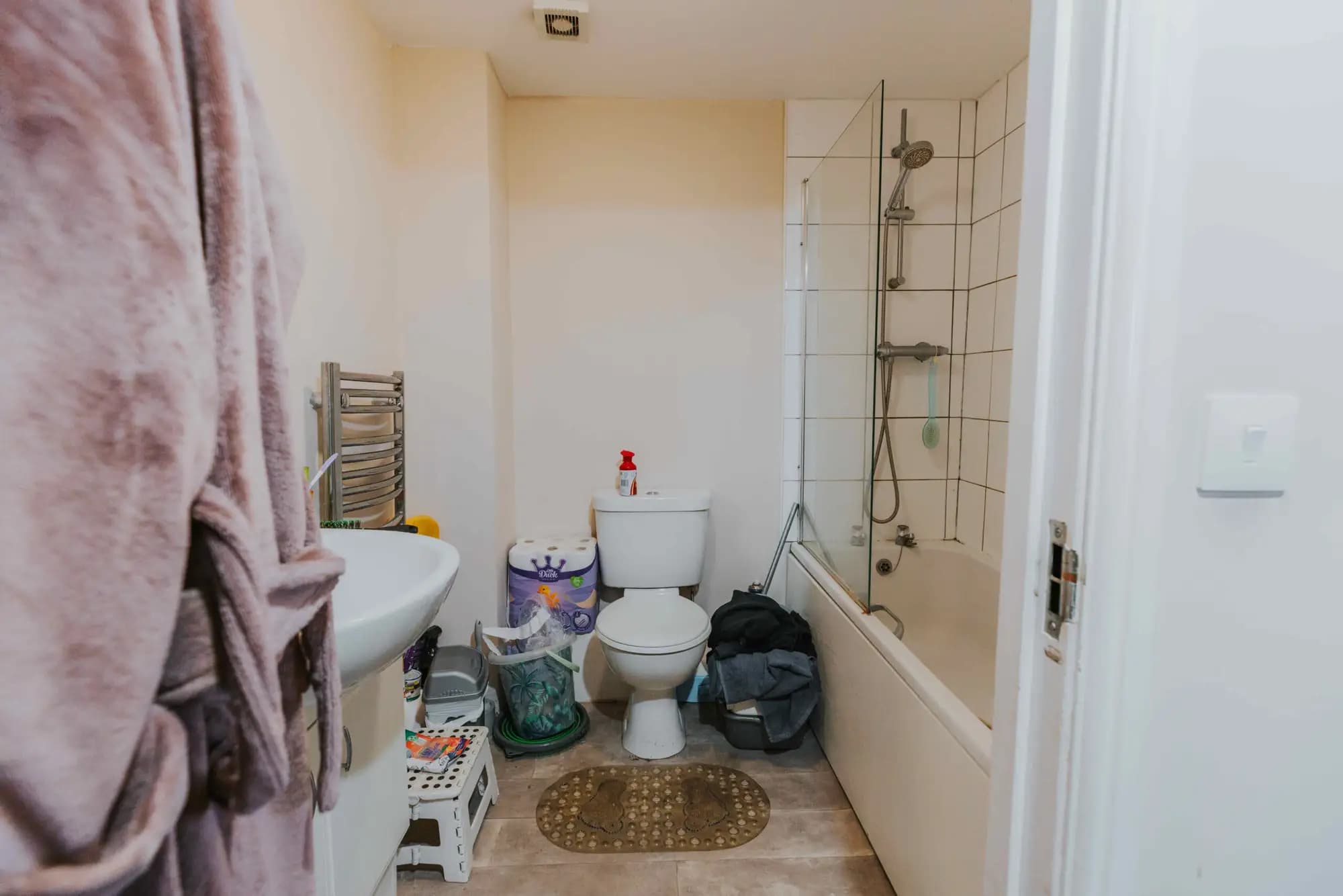 property photo 8 of 15